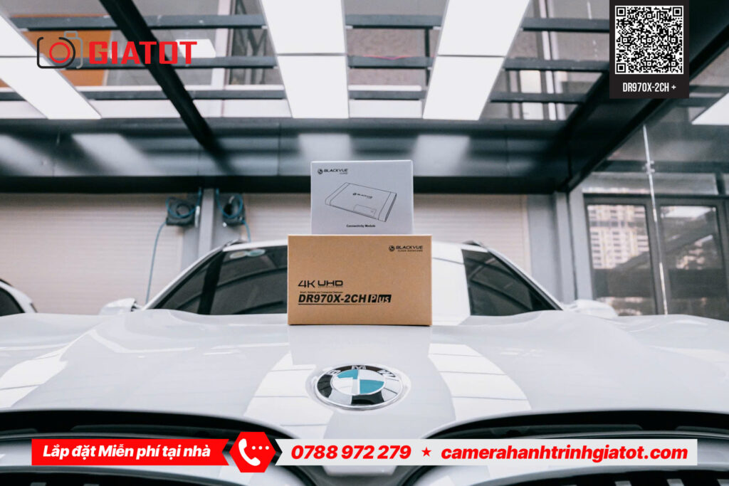 BMW lắp camera hành trình gì?